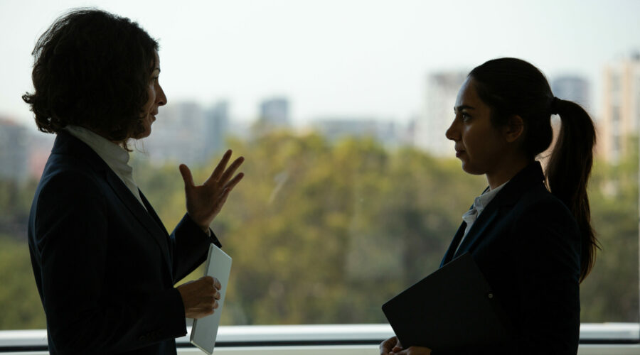 Conflict Resolution in the Hybrid Era: Maintaining Harmony in Your Team